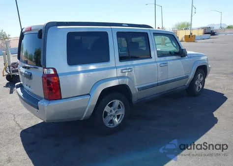 2008 Jeep Commander Sport z USA, uszkodzony, nr VIN 1J8HG48K28C205723